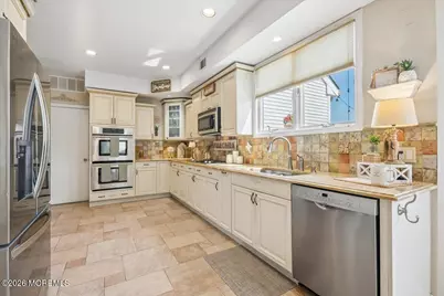6 Bray Hollow Court, Freehold, NJ 07728 - Photo 15