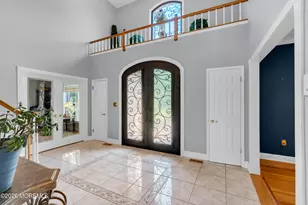 3 Chestnut Hill Dr, Manalapan Township, NJ 07726 - Photo 5