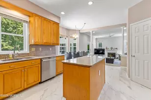 19 Trish Ct, Matawan, NJ 07747 - Photo 11