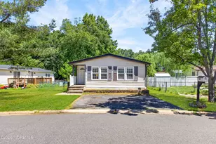 18 Short Oaks Ct, Manalapan Township, NJ 07726 - Photo 1
