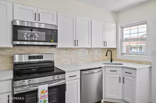 330 Canterbury Ct, Lakewood, NJ 08701 - Photo 9