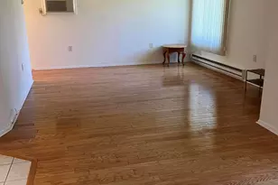 14 Pine Cluster Cir, Manalapan Township, NJ 07726 - Photo 5
