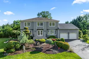 19 Dartmoor Dr, Manalapan Township, NJ 07726 - Photo 1