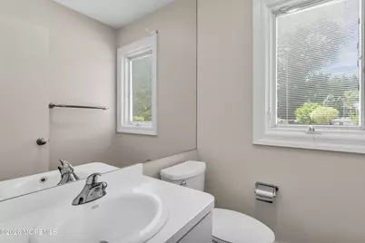 19 Dartmoor Drive, Manalapan Township, NJ 07726 - Photo 17