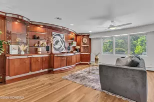 19 Dartmoor Dr, Manalapan Township, NJ 07726 - Photo 7