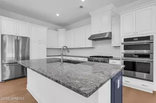 49 Sofia Dr, Manalapan Township, NJ 07726 - Photo 17
