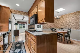121 Townsend Dr, Middletown, NJ 07748 - Photo 23