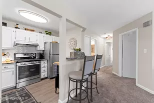 94 Briarwood Ct, Howell Township, NJ 07731 - Photo 7