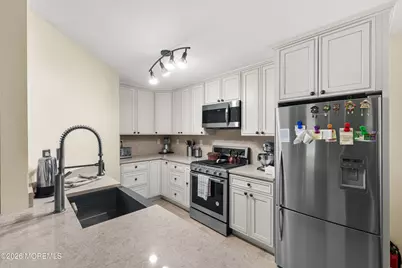 471 Hawthorne Place, Morganville, NJ 07751 - Photo 9