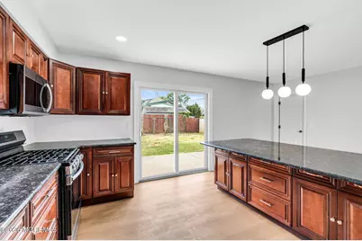 610 Bayview Avenue, Union Beach, NJ 07735 - Photo 21