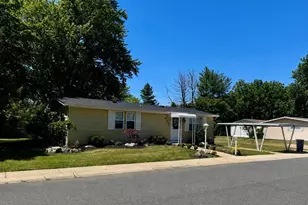 440 Charles Pl, Freehold, NJ 07728 - Photo 3