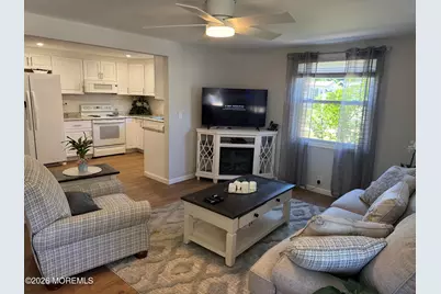 440 Charles Place, Freehold, NJ 07728 - Photo 7