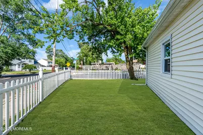 701 Beachview Avenue, Union Beach, NJ 07735 - Photo 23