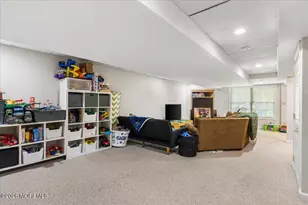 38 Smock Ct, Manalapan Township, NJ 07726 - Photo 29