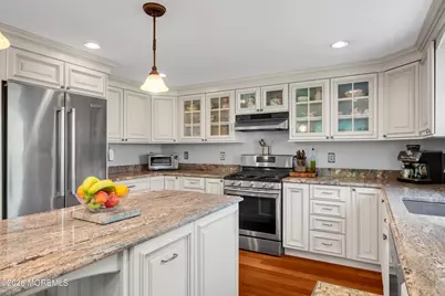 8 W Lake Road, Red Bank, NJ 07701 - Photo 7
