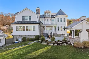 9 Beacon Hill Rd, Atlantic Highlands, NJ 07716 - Photo 3