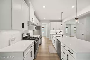18 Annapolis St, Farmingdale, NJ 07727 - Photo 15