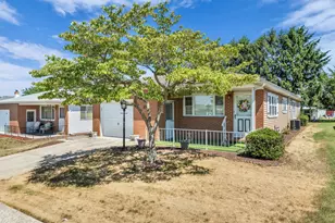 35 Puerto Vallarta St, Toms River Township, NJ 08757 - Photo 3