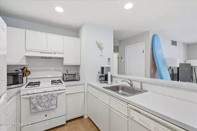 17 Hackamore Court, Tinton Falls, NJ 07753 - Photo 11