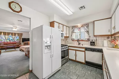 204 Pulaski Boulevard, Toms River Township, NJ 08757 - Photo 5