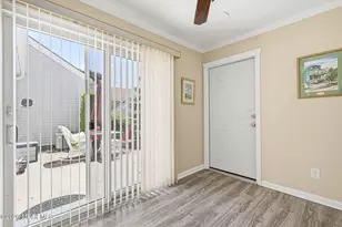 69 William And Mary Sq, Freehold, NJ 07728 - Photo 9