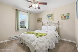 69 William And Mary Sq, Freehold, NJ 07728 - Photo 15