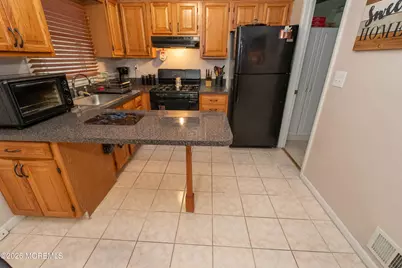 1035 Valley Stream Road, Toms River Township, NJ 08753 - Photo 9