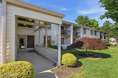 5 Avon Drive E #5S, East Windsor Township, NJ 08520 - Photo 3