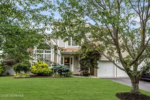 42 Crown Cir, Lakewood, NJ 08701 - Photo 9