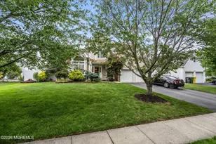42 Crown Cir, Lakewood, NJ 08701 - Photo 5