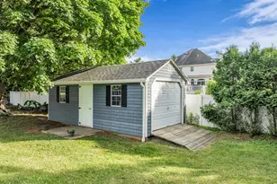 229 Dutch Lane Rd, Freehold, NJ 07728 - Photo 9