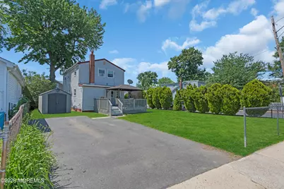 704 Monmouth Parkway, North Middletown, NJ 07748 - Photo 25