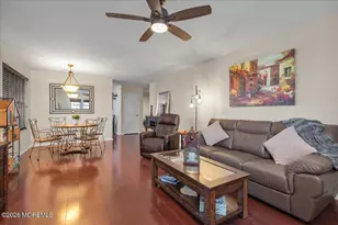9 Evergreen Ct, Freehold, NJ 07728 - Photo 9