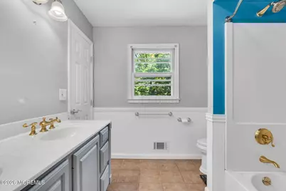 114 Locust Avenue, Howell Township, NJ 07731 - Photo 27
