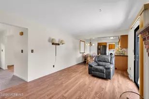 202 Yvonne Dr, Toms River Township, NJ 08753 - Photo 15