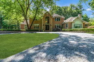 13 Fox Hill Dr, Millstone Township, NJ 08535 - Photo 3