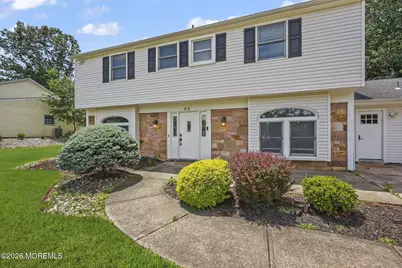 64 Livingston Lane, Manalapan Township, NJ 07726 - Photo 5