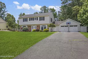 64 Livingston Ln, Manalapan Township, NJ 07726 - Photo 3
