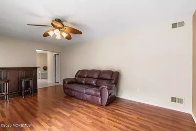 122 Maplecrest Drive W, Lakewood, NJ 08701 - Photo 17