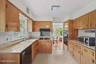 10 Washingtons Advance, Manalapan Township, NJ 07726 - Photo 13