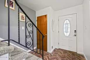40 Eaglenest Rd, Freehold, NJ 07728 - Photo 3