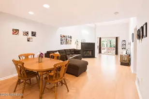 6 Cherrywood Cir, Brick, NJ 08724 - Photo 5