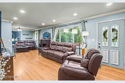 687 Hopping Road, Belford, NJ 07718 - Photo 9