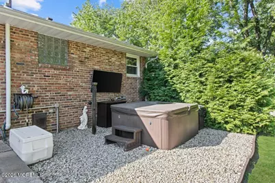 687 Hopping Road, Belford, NJ 07718 - Photo 31