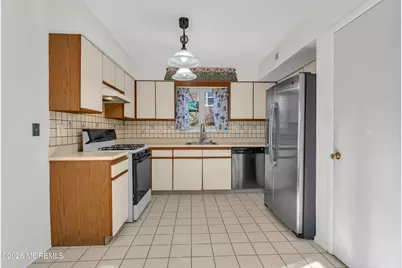 521 Dorothy Place, Brick, NJ 08723 - Photo 5