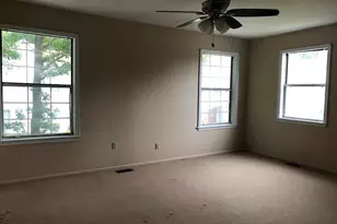 76 Foxwood Pl, Morganville, NJ 07751 - Photo 11