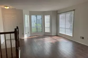 76 Foxwood Pl, Morganville, NJ 07751 - Photo 3