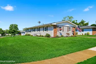 20 Barker St, Brick, NJ 08724 - Photo 3