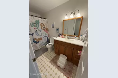 211 Clubhouse Drive, Middletown, NJ 07748 - Photo 15