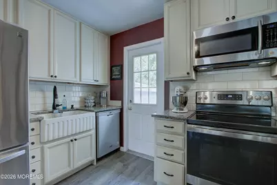 47 Walnut Avenue, Red Bank, NJ 07701 - Photo 7